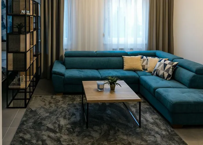 Todor Apartments Center