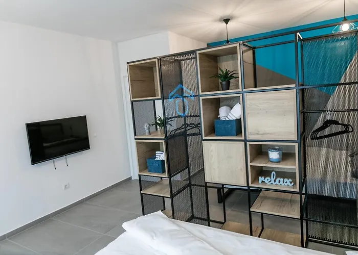 Todor Apartments Center